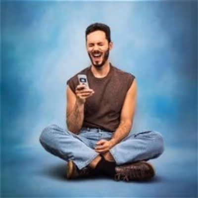 I BOUGHT A FLIP PHONE Will Come to Edinburgh Fringe