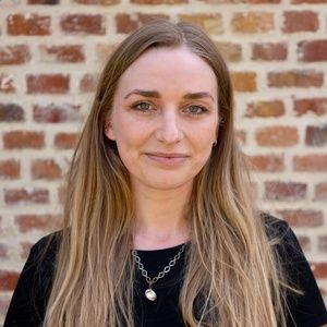 Martha Loader Awarded the 2025 George Devine Award For THE TOWN