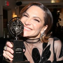 Özel: Shoshana Bean, ‘Fırtına Gibi’ Geçen Tony Ödülü Anılarını Paylaşıyor, THE LOST BOYS’un ‘İyileştirici’ Olduğunu Söylüyor Photo