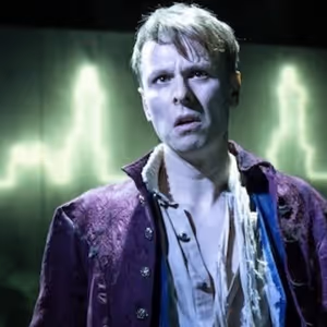 IT WALKS AROUND AT NIGHT Comes to Southwark Playhouse Borough