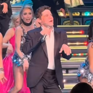 Video: JUST IN TIME's New Stars Jeremy Jordan and Carrie St. Louis Take Their First…