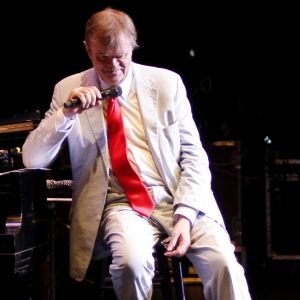 Tickets Now On Sale For Garrison Keillor's Return To The Park Theatre