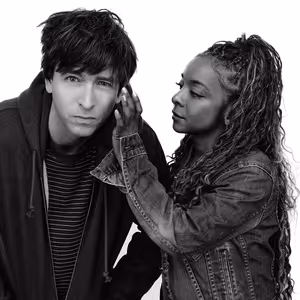 Photos: Nicholas Braun & Kara Young Star in Gruesome Playground Injuries