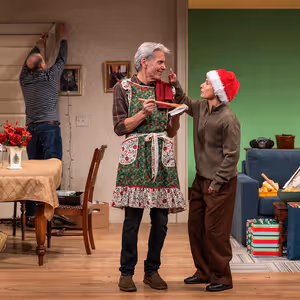 Photos: Gary Cole and More in CATCH AS CATCH CAN at Steppenwolf Theatre Company