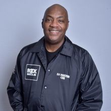 CZEN To Host Halloween Dance Party Dance Party With Legendary DJ Mister Cee