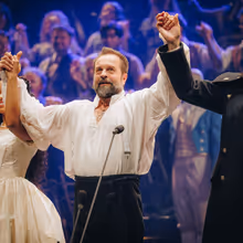 Fotos: LES MISÉRABLES Finaliza Gira de 2 Años en Arenas, Recibiendo a 1.3 Millones de Fans en 34 Ciudades Photo