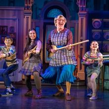 MRS. DOUBTFIRE Hits the Stage at Morris Center This March