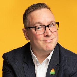 Robbie Rozelle Brings CONTRACTUALLY OBLIGATED to 54 Below