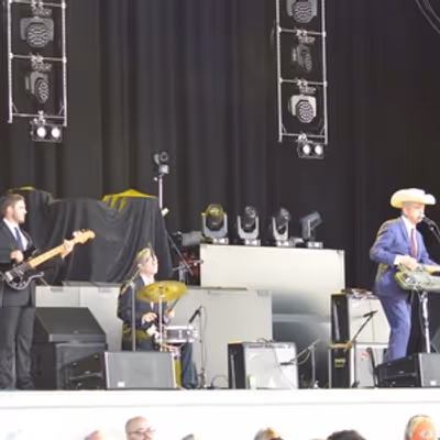 Photo Review: Mary Kutter and Junior Brown, Special Guest for  Hank Williams, Jr.