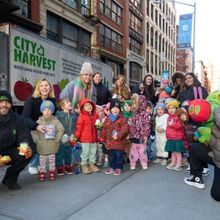 THE VERY HUNGRY CATERPILLAR SHOW Teams Up With City Harvest For Holiday Charity Event