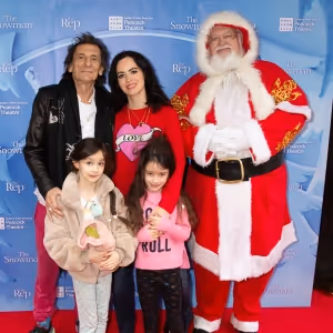 Photos: Stars Arrive at the Opening of THE SNOWMAN at the Peacock Theatre