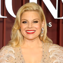 Megan Hilty Teases New Stage Role: 'It Starts Soon'