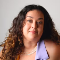 Alexandra Meda Awarded the 2025 Diane Rodriguez Teatrista Award by The Latinx Theatre Commons
