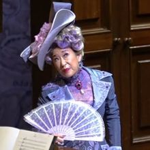 Video: Sandra Oh Makes Metropolitan Opera Debut In LA FILLE DU RÉGIMENT