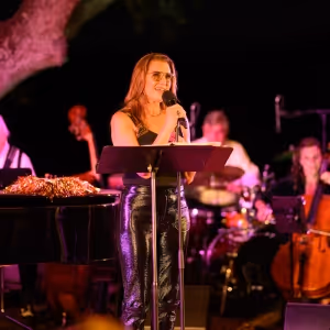 Photos: Brooke Shields Debuts New Show PREVIOUSLY OWNED BY BROOKE SHIELDS at…