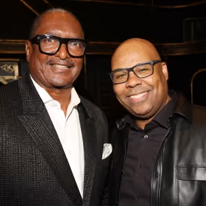 Photos: Mathew Knowles and Carly Rae Jepsen Visit A WONDERFUL WORLD: THE LOUIS…