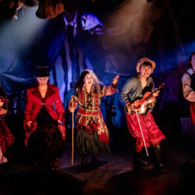 Photos: FRANZ & MARIE at Charing Cross Theatre