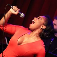 Photos: WICKED Star Brittney Johnson Debuts Her Nightclub Act At Birdland Jazz