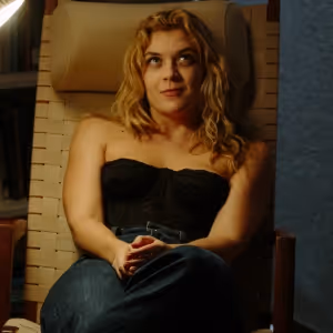Katie Folger To Premiere Her One-Woman Show GETTING IN BED WITH THE PIZZA MAN