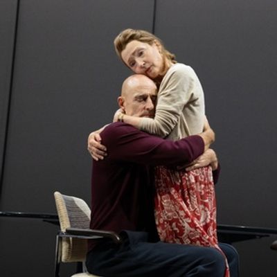 Photos: Mark Strong and Lesley Manville in OEDIPUS on Broadway