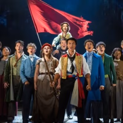 LES MISÉRABLES Extends West End Run at Sondheim Theatre
