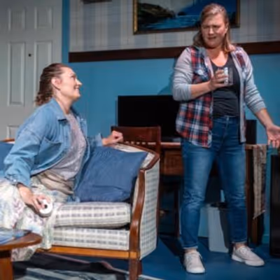 Review: WONDER OF THE WORLD at Attleboro Community Theatre