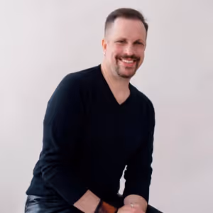 Robert "Rob" Rosiello, Jr., Theatre Artist and Mentor, Passes Away at 52