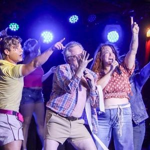 Photos: Marguerite Moreau Visits WET HOT A MUSICAL SUMMER