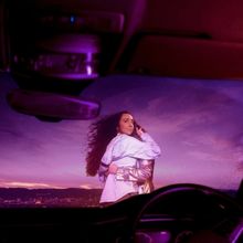 Cast Set For PUPPY at King's Head Theatre