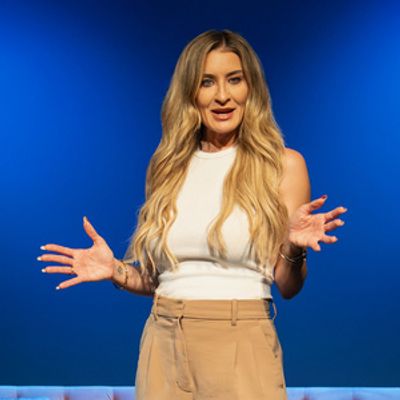 Photos: NICOLE TRAVOLTA IS DOING ALRIGHT At SoHo Playhouse