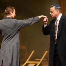 INDECENTE, De Paula Vogel, Llega A Su Última Temporada En El Teatro Del Bosque Julio