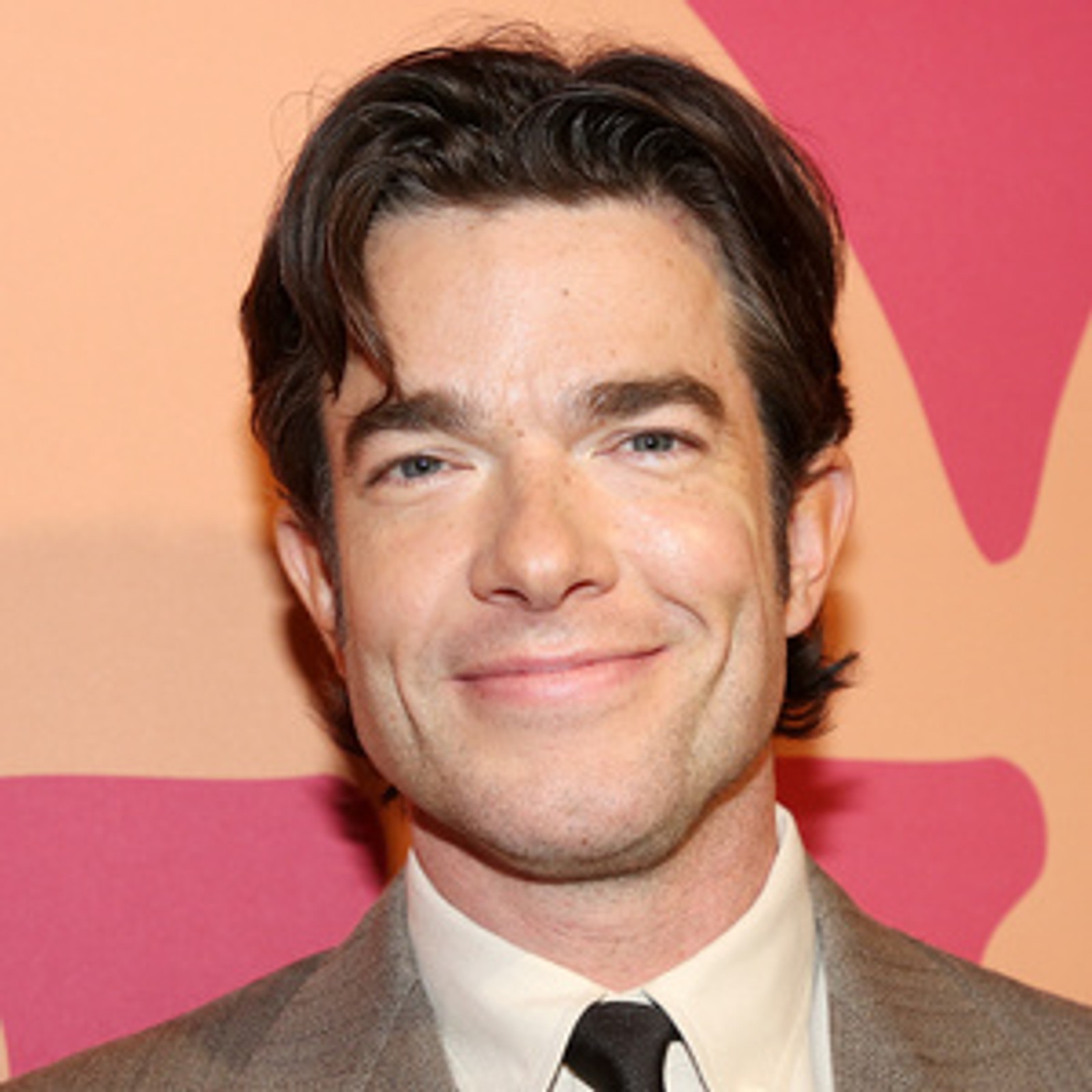 John Mulaney Rivela Nuove Date di MISTER WHATEVER, Incluso il Music Box di Broadway