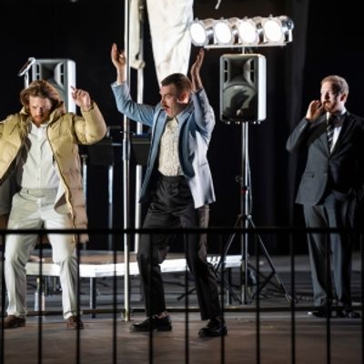 Photos: MARY QUEEN OF SCOTS At English National Opera