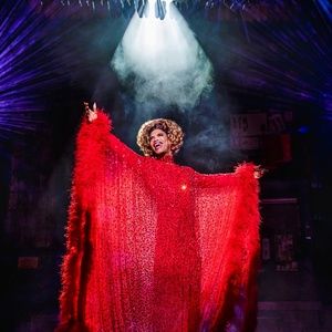 Photos: First Look at Johannes Radebe, Matt Cardle and the Cast of KINKY BOOTS