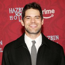 Exclusive Listen: Jeremy Jordan and More Sing 'The License Plate Game' From DEATHLESS