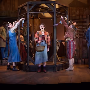 Photos: Glenn Adamson, Lauren Jones, and More in DARK OF THE MOON