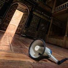 Cast Set For THE ANIMALS COME TO THE TABLE  at Shakespeare's Globe