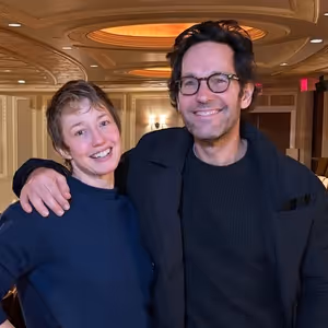 Photos: Paul Rudd and Victoria Clark Visit BUG on Broadway