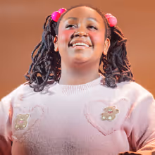 Độc Quyền: HEATHERS THE MUSICAL Ra Mắt Cái Nhìn Đầu Tiên Về Aniya Thompson Trong Vai 'Martha' Photo