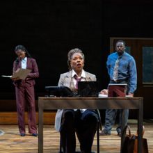 Fotos: Tracey Scott Wilsons THE STORY läuft jetzt im National Theatre Photo