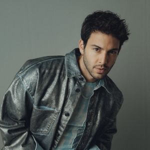 Video: Swedish Pop Star Darin Reveals Music Video For 'Electric'