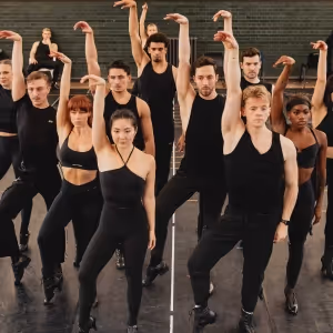 Photos: Faye Brookes, Djalenga Scott, and More in Rehearsal For the UK Tour of…