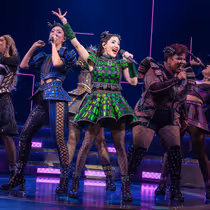 Photos: First Look at Chloe Tucker Caine, Stephanie Jae Park & More in SIX on Broadway