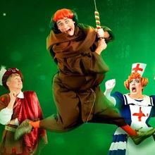 Full Cast Set For ROBIN HOOD AND HIS MERRY MEN Pantomime at the Everyman Theatre