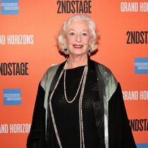 Jane Alexander to Play Female Spy in New Indie Dramedy LILLIAN, NEXT DOOR