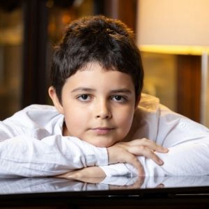 Musical Evora - Leonardo Fernandez Comes to Theatro Sao Pedro This Week
