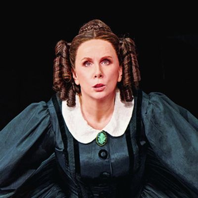 Photos: Catherine Tate Stars as Mary Todd Lincoln in OH, MARY! in London