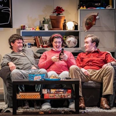 Photos: MEN BEHAVING BADLY: THE PLAY At Barn Theatre