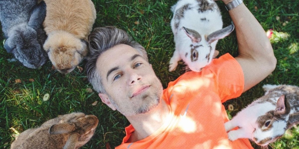 311's Nick Hexum Releases Introspective Solo EP 'Waxing Nostalgic'