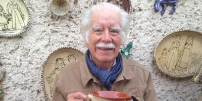 Arturo Estrada Celebra Su Centenario Con Exposición En El Salón De La Plástica Mexicana Photo